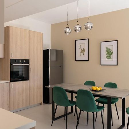 Verikokia Luxurious House With Garden Maroulás Exterior foto