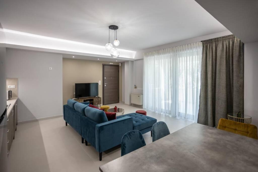 Verikokia Luxurious House With Garden Maroulás Exterior foto